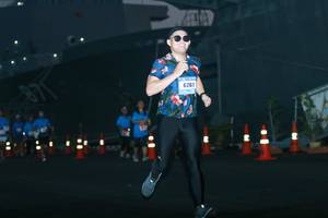 BIB: 6261
                            <button type="button" onclick="openModal(3464559)" class="btn btn-primary btn-sm float-right btn-popup" data-toggle="modal" data-target=".modal-high-quality">
                        <i class="fas fa-shopping-cart"></i> Add to Cart
                    </button>
                                            <button type="button" onclick="isThisMe(3464559, true)" class="btn btn-success btn-sm float-right btn-popup btn-isme hidden" data-toggle="tooltip" data-placement="bottom" title="นี่คือรูปของคุณใช่ไหม คลิกที่นี่เพื่อเอาเข้าอัลบั้ม">
                        <i class="fas fa-plus"></i> Add to album
                    </button>
                    <button type="button" onclick="isThisMe(3464559, false)" class="btn btn-warning btn-sm float-right btn-popup btn-isnotme hidden">
                        <i class="fas fa-ban"></i> Remove from album
                    </button>